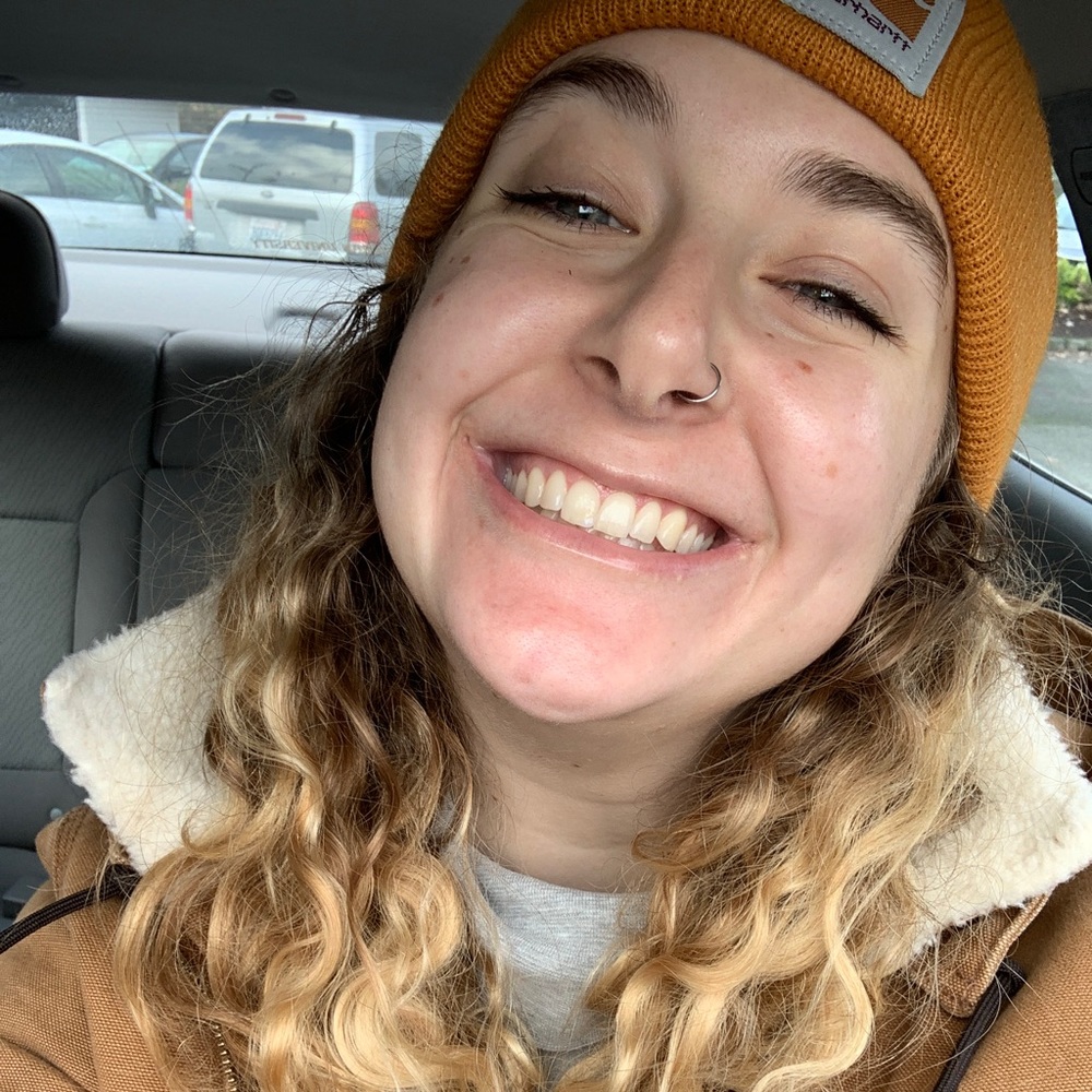 Meet your Posher, Laura